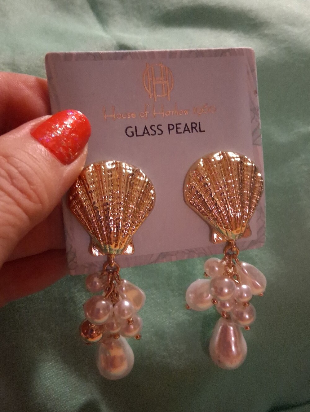 NEW! House of Harlow 1960 Gold Shell Cluster Pearl Drop Earrings NWOT - Picture 3 of 5